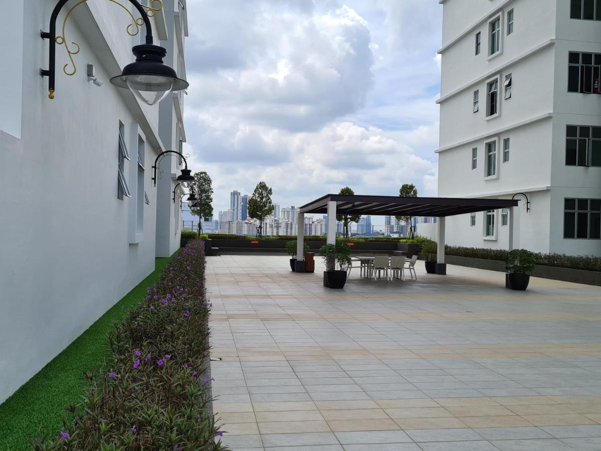 Eid Sks Habitat -Free Wifi Netflix, Larkin, Johor Bahru Lejlighed Eksteriør billede
